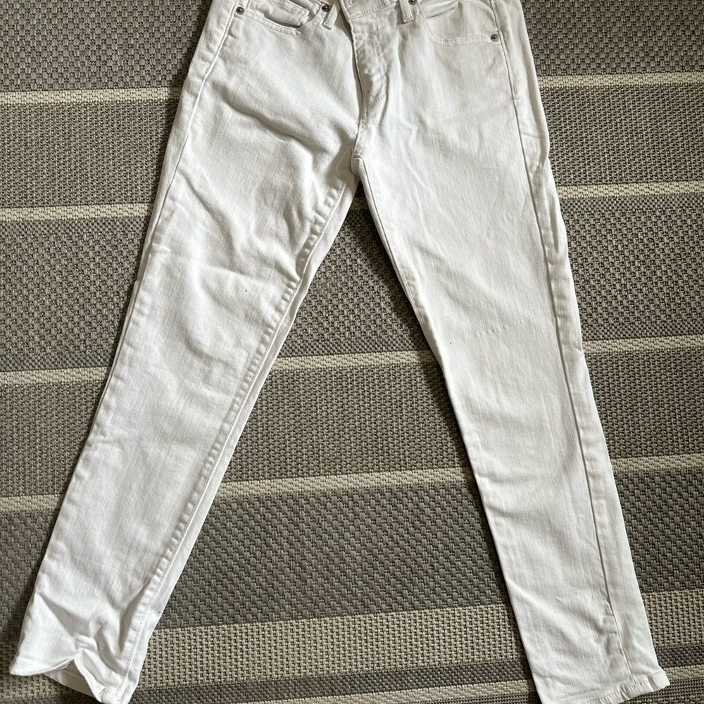 GAP White Slim GIRLFRIEND JEANS, size 2